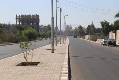 محافظ قنا